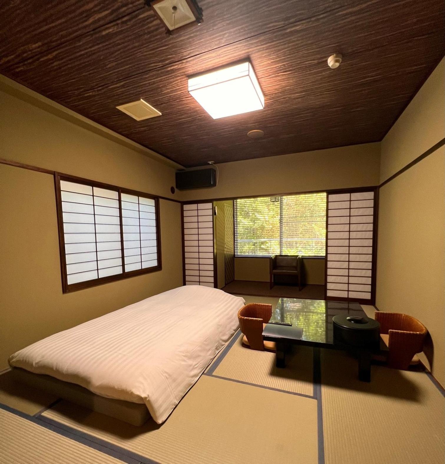 川涌の湯 マウントビュー箱根 旅館 3*