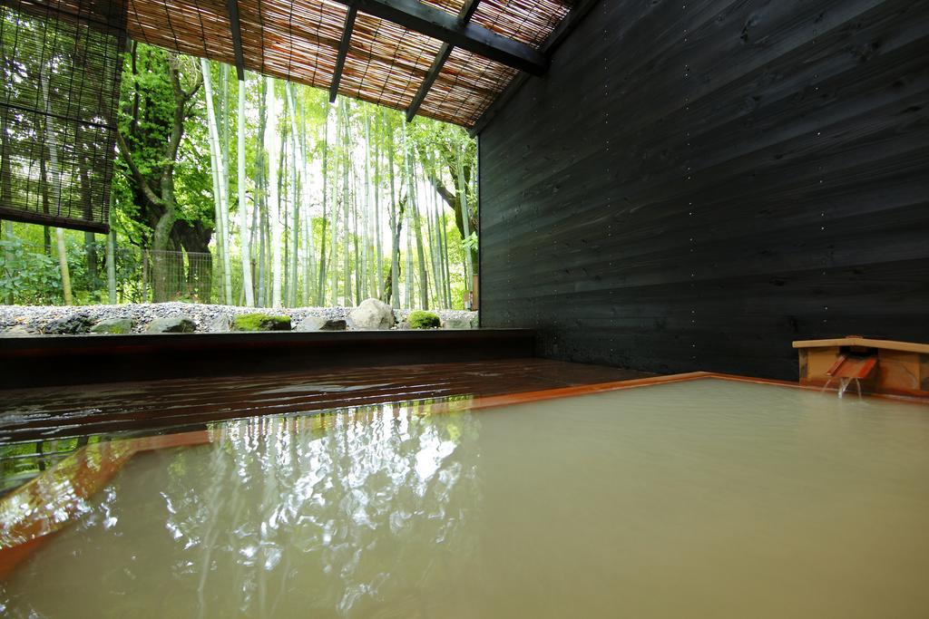 旅館 川涌の湯 マウントビュー箱根 3*